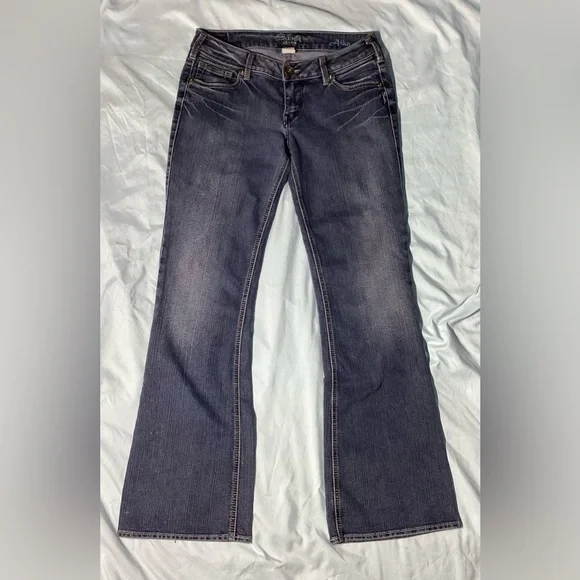 Silver Jeans Aiko Bootcut Medium Wash Size 27X31 (US 4) - Picture 1 of 15